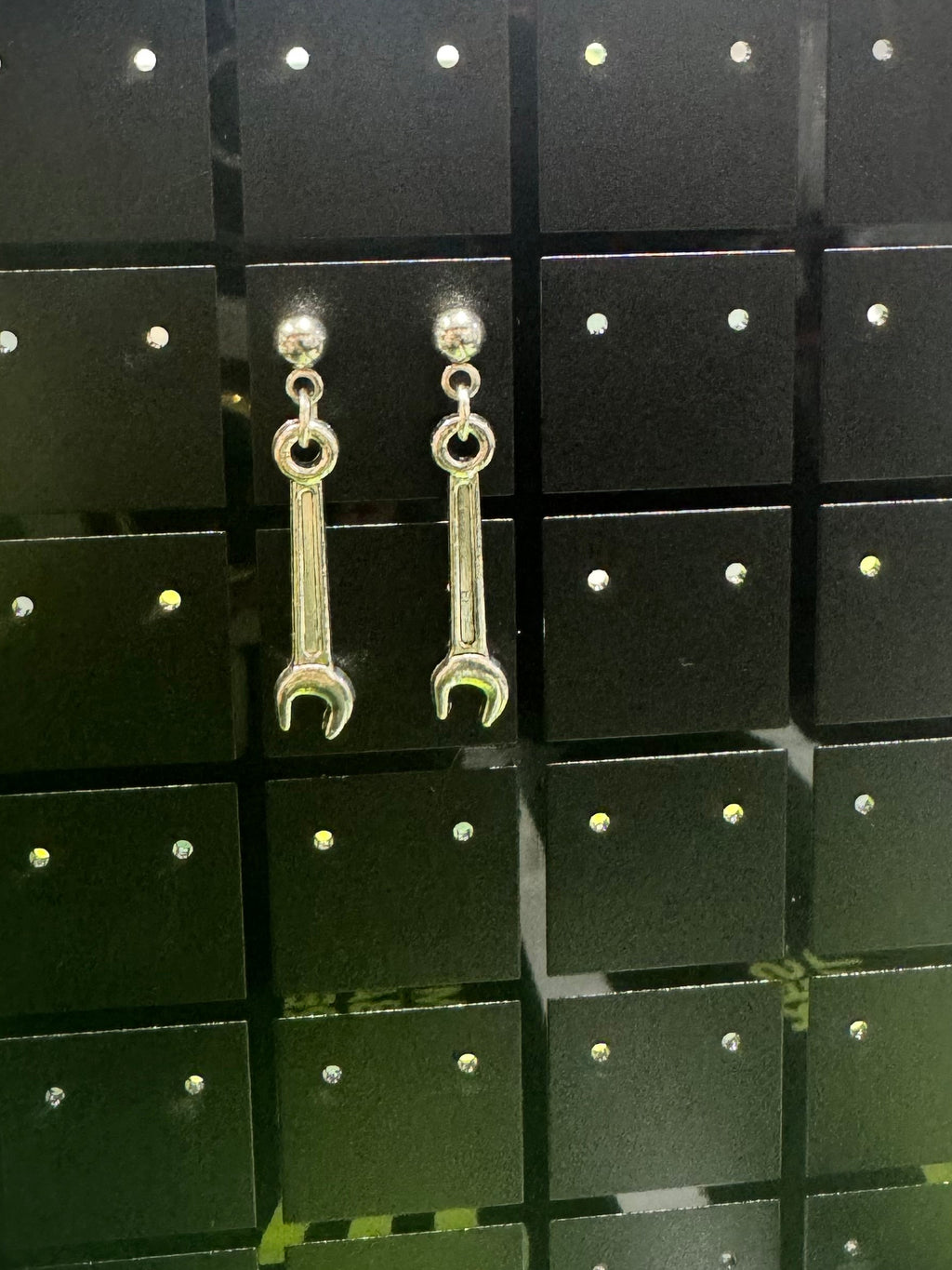 Spanner stud earring
