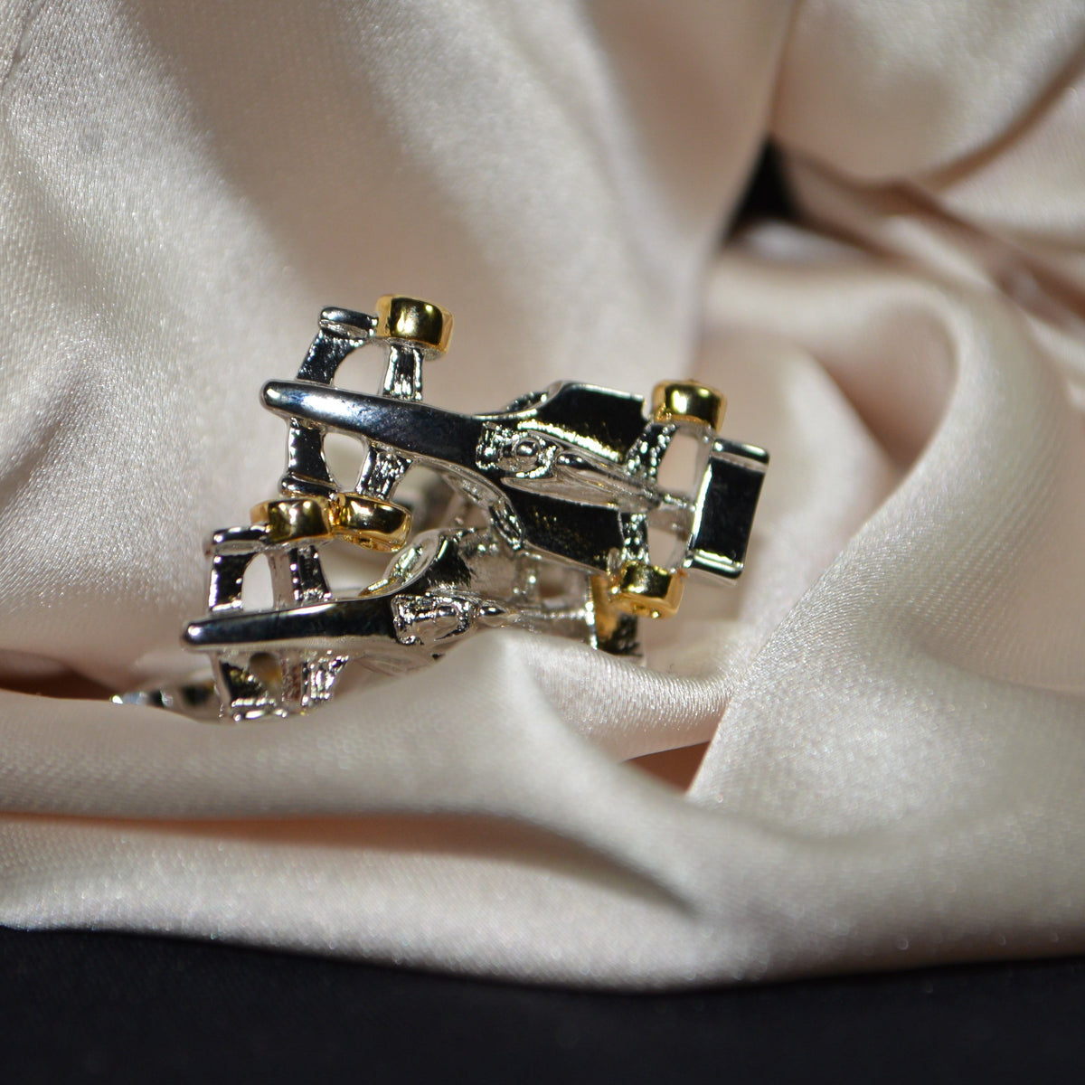 Velocity Cufflink