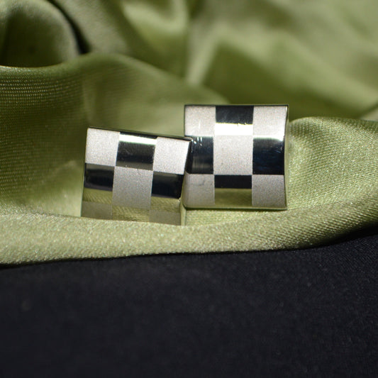 Traction Cufflink