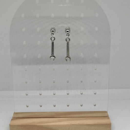 Spanner stud earring